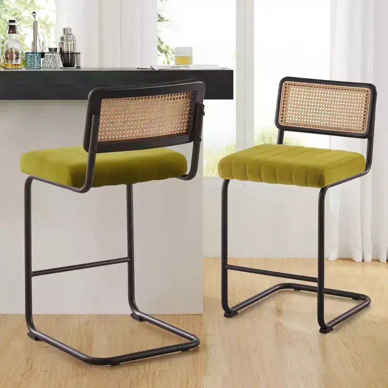 26 tabourets de bar hauteur comptoir – en rotin, velours avec dossier en cannage et structure en métal, tabourets de cuisine modernes du milieu du siècle pour îlot de cuisine