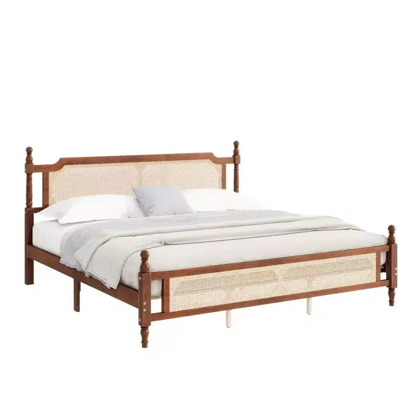 Lit en bois de pin King avec tête et pied de lit en rotin, marron