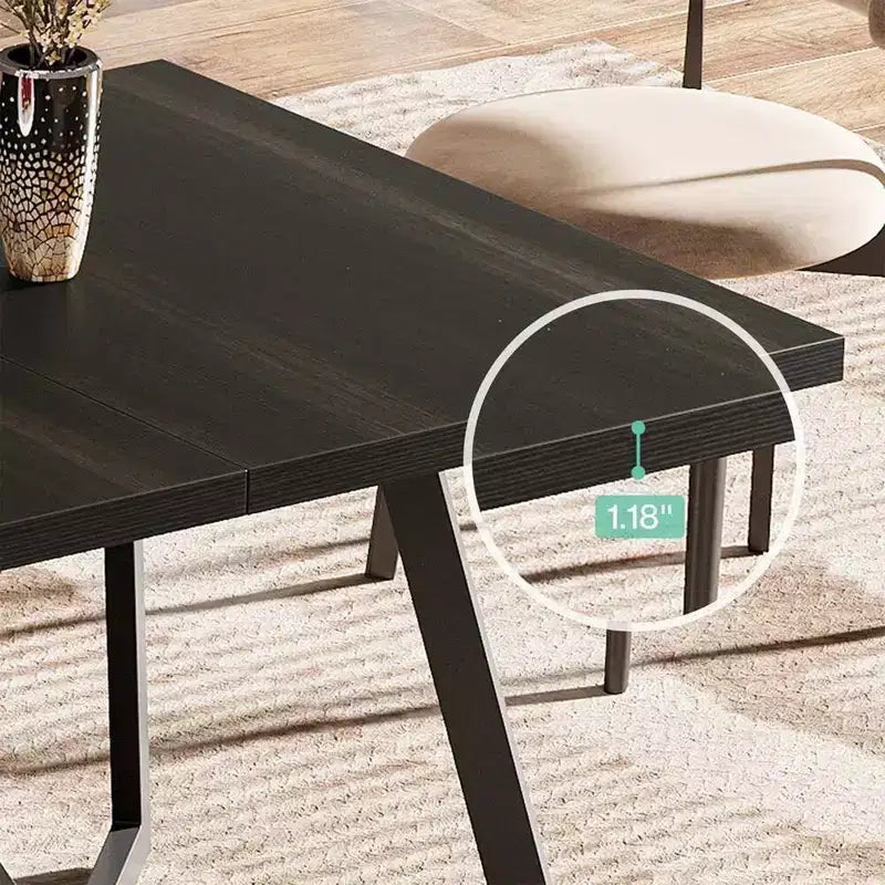 Table de salle à manger moderne de 70,96 pouces, plateau en MDF noir grain de bois marron, pieds en fer forgé.