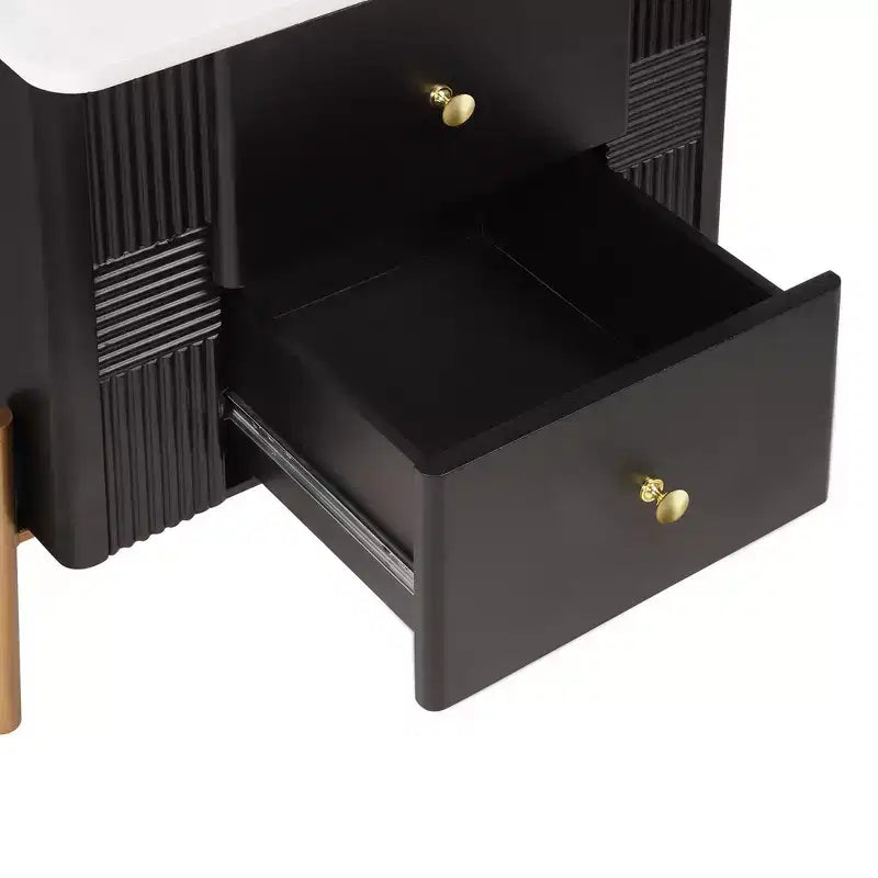 Table de chevet moderne minimaliste avec 2 tiroirs de rangement, poignées et pieds en métal doré, design texturé unique
