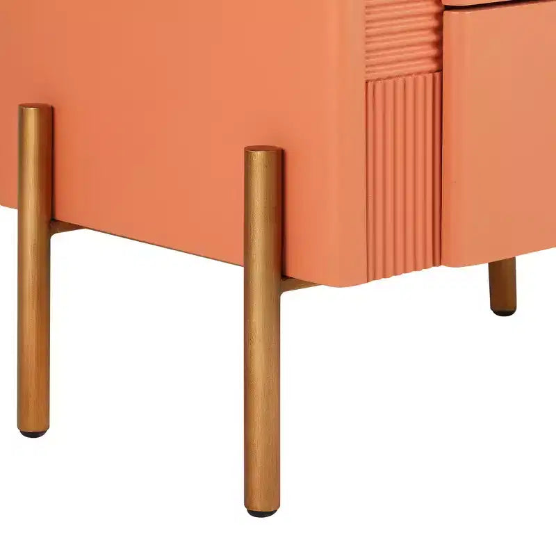 Table de chevet moderne minimaliste avec 2 tiroirs de rangement, poignées et pieds en métal doré, design texturé unique